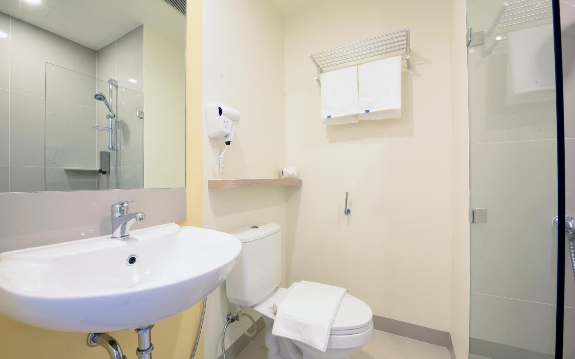 Hop Inn Hotel Alabang Manila Muntinlupa City Oda fotoğraf